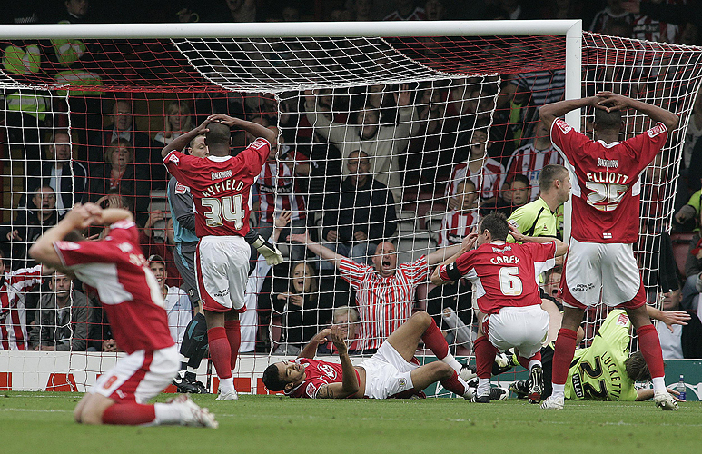 Bristol City v Sheffield United by Adam Gasson / SWNS.com