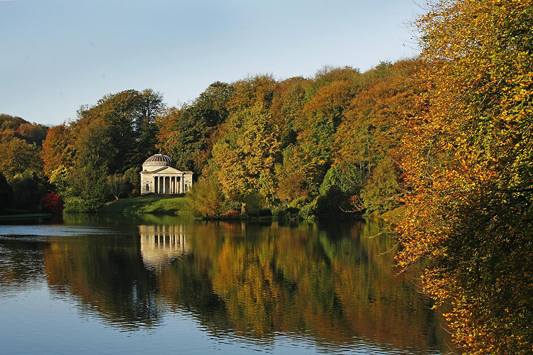 Stourhead Autumn Sunrise by Adam Gasson / SWNS.com