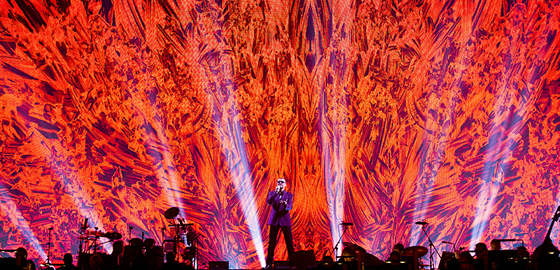 George Michael performs in Cardiff by Adam Gasson / threesongsnoflash.net